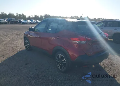 2018 Nissan Kicks Sv from USA, damaged, VIN 3N1CP5CUXJL541813